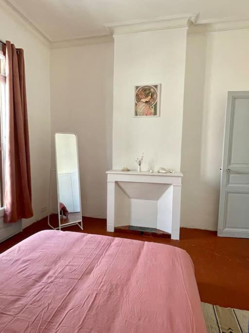 Le Montmorency 41 Authentique Et Cosy Centre Historique Proximite Parking Gratuit 세테 외부 사진